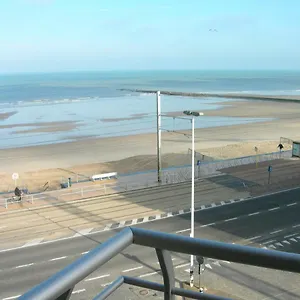 'de Strandwandeling' With Frontal Sea View Near , Ostende Belgique